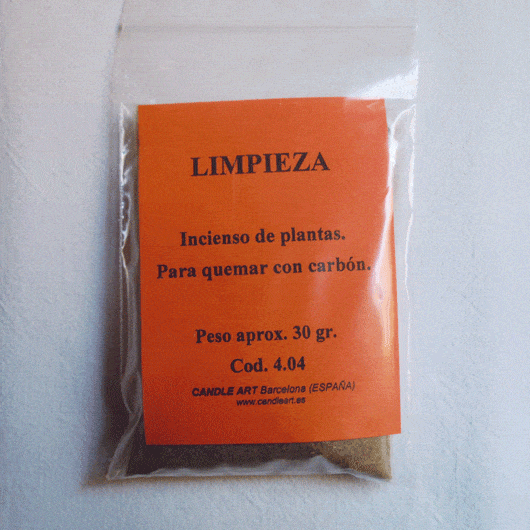 Comprar incienso para limpiar la casa para limpieza de energías.